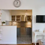 Charming 2 Bedroom With Terrace Lille