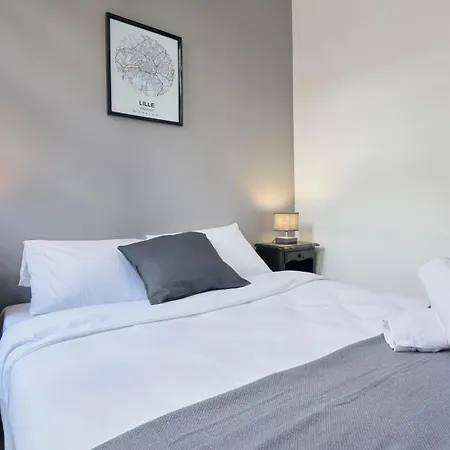 Appartement Charming 2 Bedroom With Terrace *