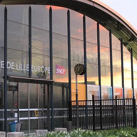 Charming 2 Bedroom With Terrace Apartamento