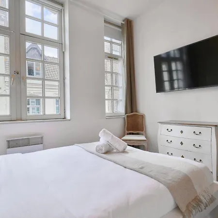 Charming 2 Bedroom With Terrace Appartement