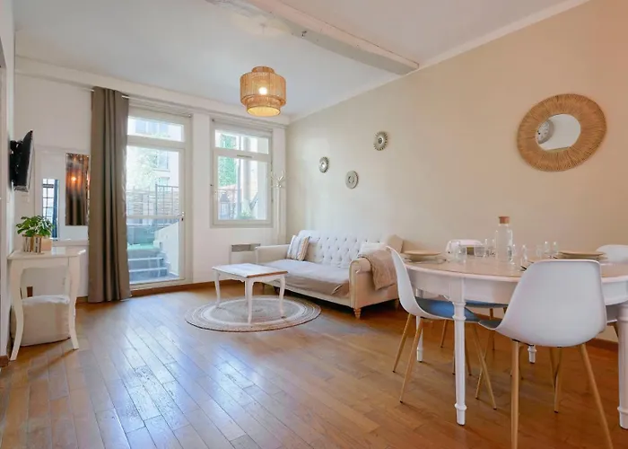 Charming 2 Bedroom With Terrace *