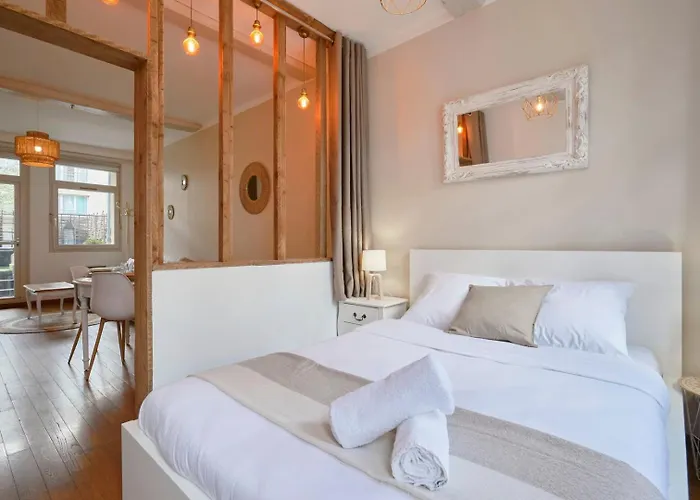 Charming 2 Bedroom With Terrace Appartamento