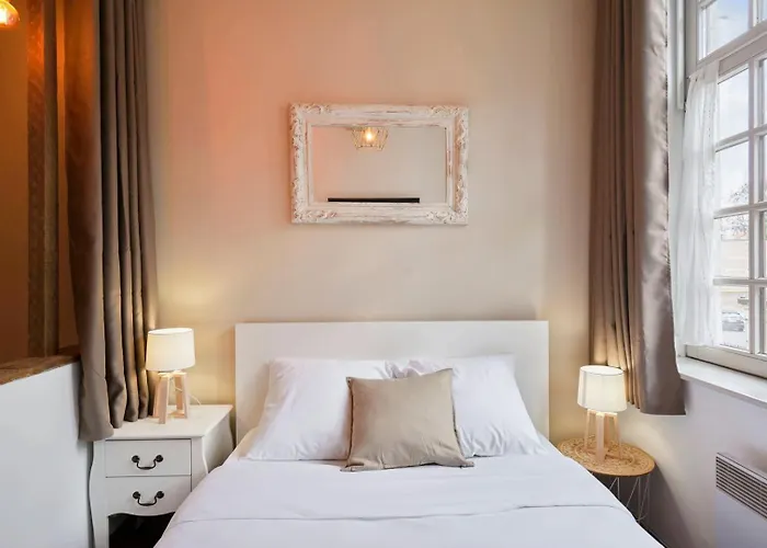 Charming 2 Bedroom With Terrace Appartamento