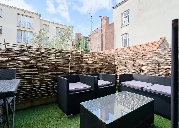 Charming 2 Bedroom With Terrace *