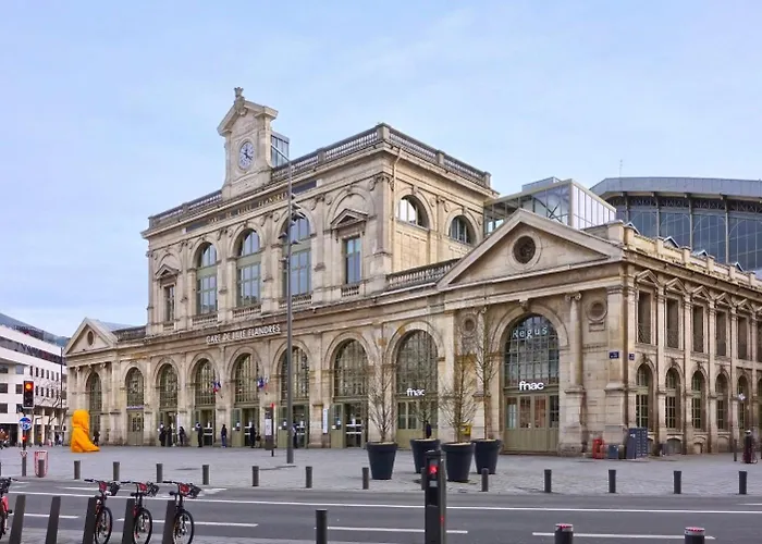 Charming 2 Bedroom With Terrace Lilla